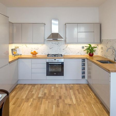 Appartamento Luxuriously Flat In Streatham Londra Esterno foto